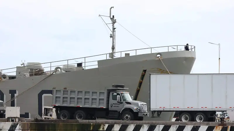 Cargando buque para Cuba5